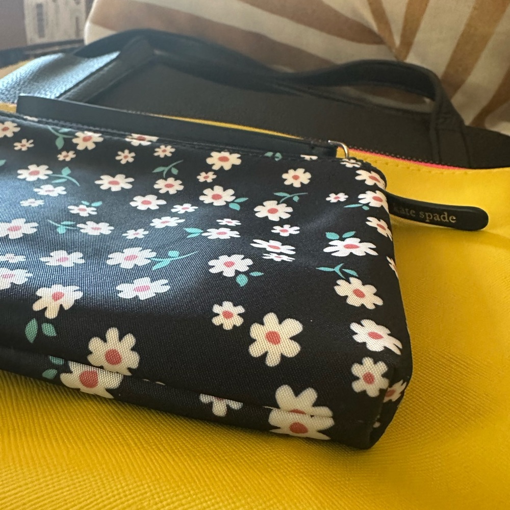 Kate Spade Stylish Jae Fleur Black Nylon Wristlet With Smooth Leather Trim. - Picture 10 of 15